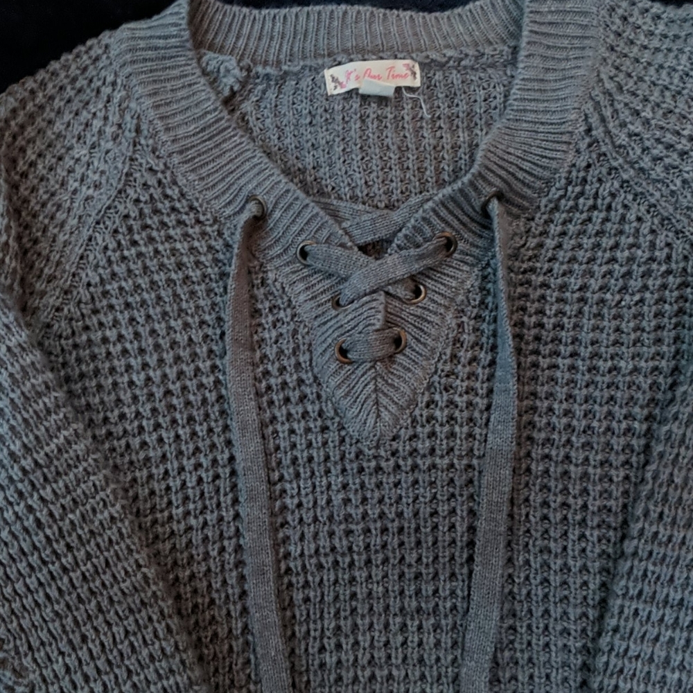 Sweater - Picture 2 of 4